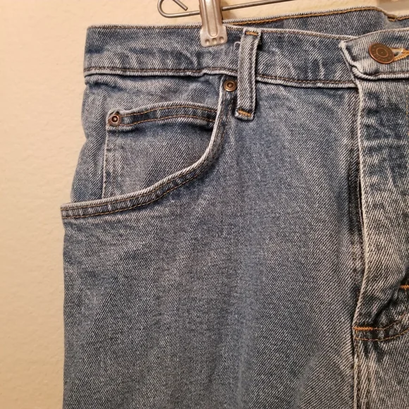 Wrangler Men's Blue Denim Jeans Size 32 X 32, Straight Leg 5 Pocket - Picture 8 of 10